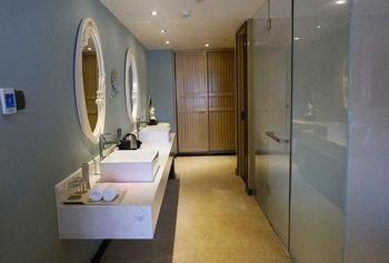 Nanxun Hapital Hotel Хужу Екстериор снимка
